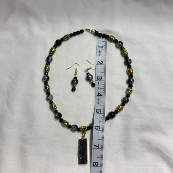 Amethyst Necklace and Earring Set. Costume Jewelry - Picture 6 of 6